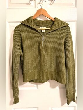 Jessica Simpson green ribbed sweater